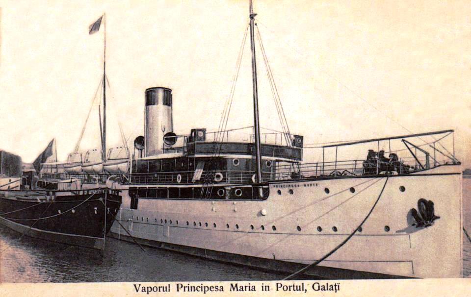 Nava de pasageri PRINCIPESA MARIA în portul Galați, în anul 1911.