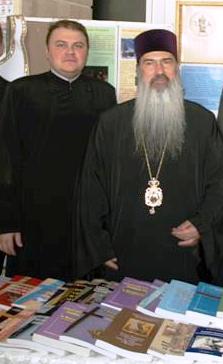 Preot Dănuț-Dumitru Popovici și Teodosie.