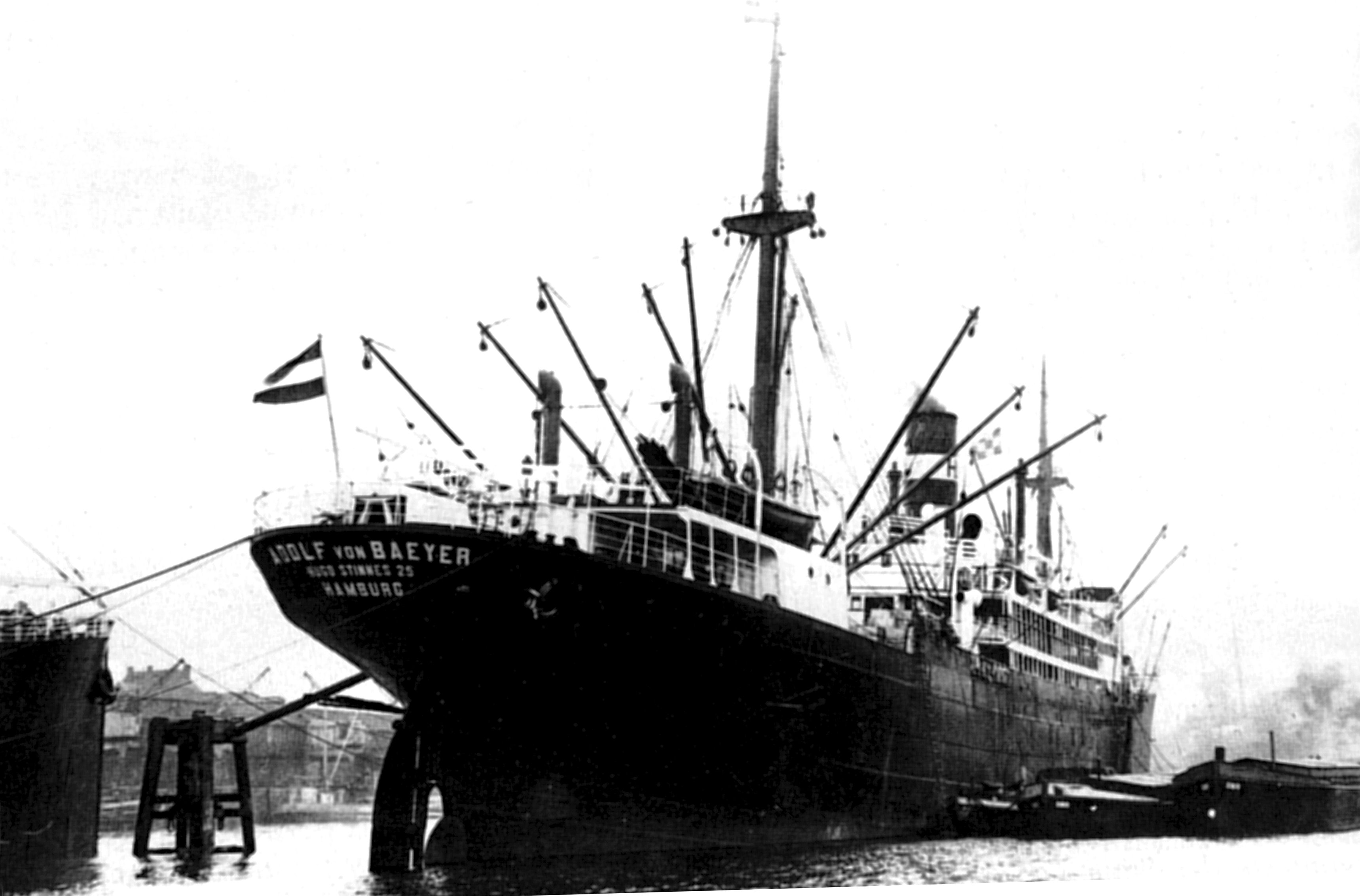 Nava ADOLF von Baeyer (ulterior PELEȘ) în portul Hamburg.