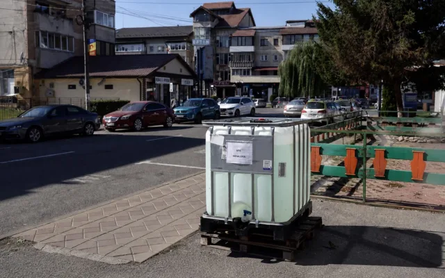 Bazin pentru criza apei