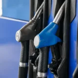 Plafonarea adaosului la carburanți