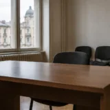 Oficial român prezentând prioritățile privind gestionarea fondurilor și investițiilor europene