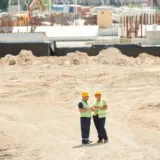 Plăți întârziate în construcții