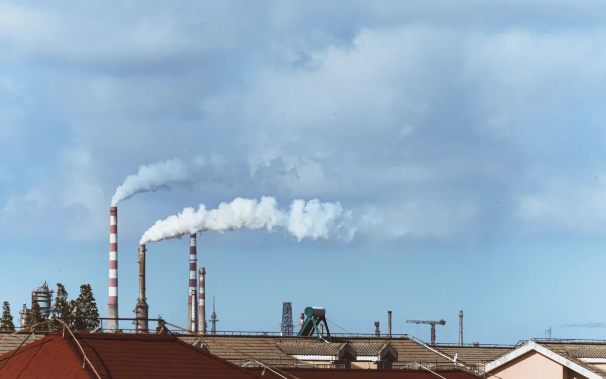 Preluarea activelor strategice industriale
