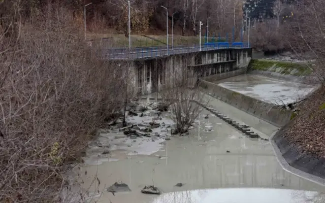 Acumularea barajului Paltinu decolmatată