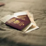 Pașapoarte și documente de călătorie