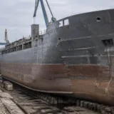 Navă în construcție într-un șantier